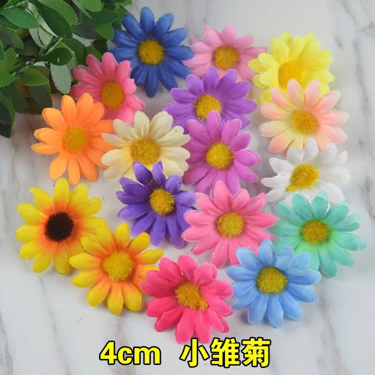 무작위로 혼합된 색상 팩