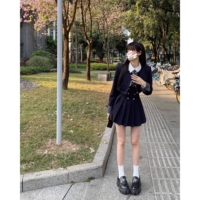 Painting explanation WAHJUIS Seoul senior schoolmate college style suit women's spring and summer short suit jacket sling pleated skirt