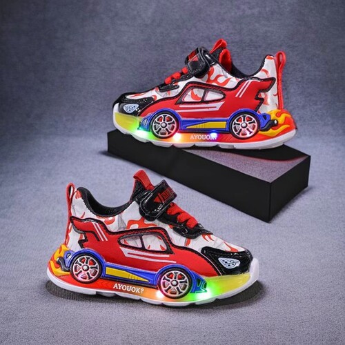 2025 Spring and Autumn New Medium and Small Boys' Leather Surface Cartoon Children's Sports Shoes with Light-Up Features for Boys, Ages 1-12