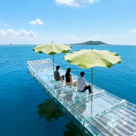 漂流船皮划艇;帐篷;冲浪帆板