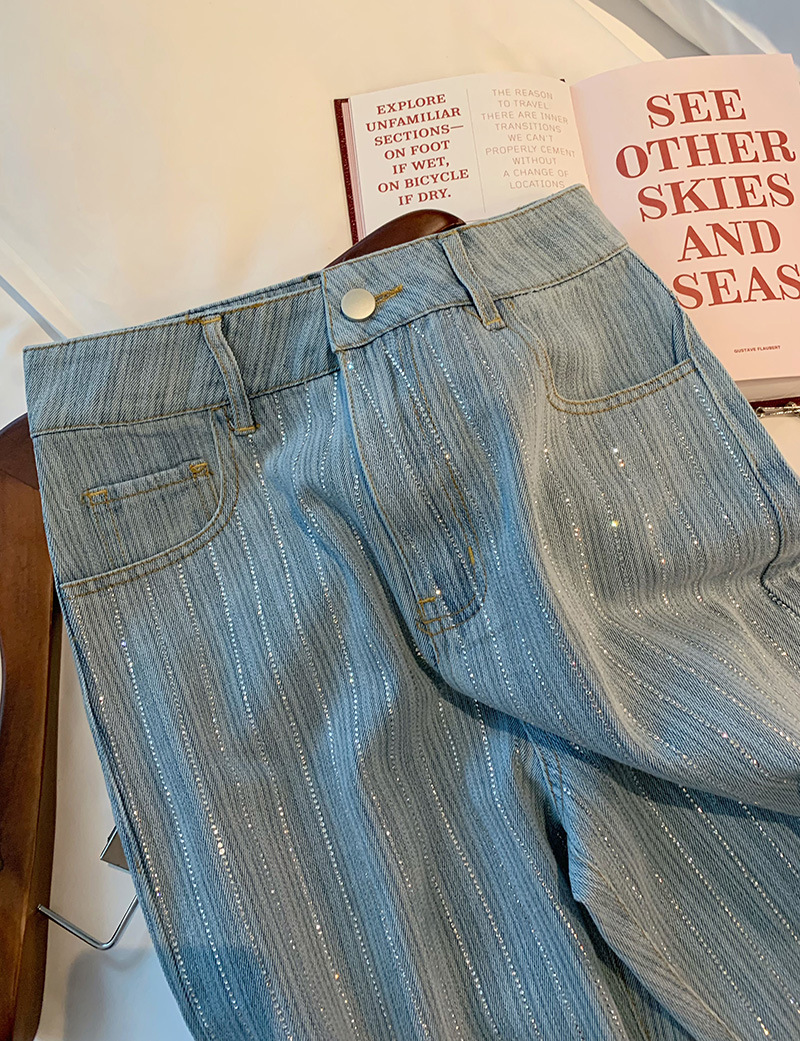 Light Blue Chic Diamond-Embellished Straight-Leg Jeans