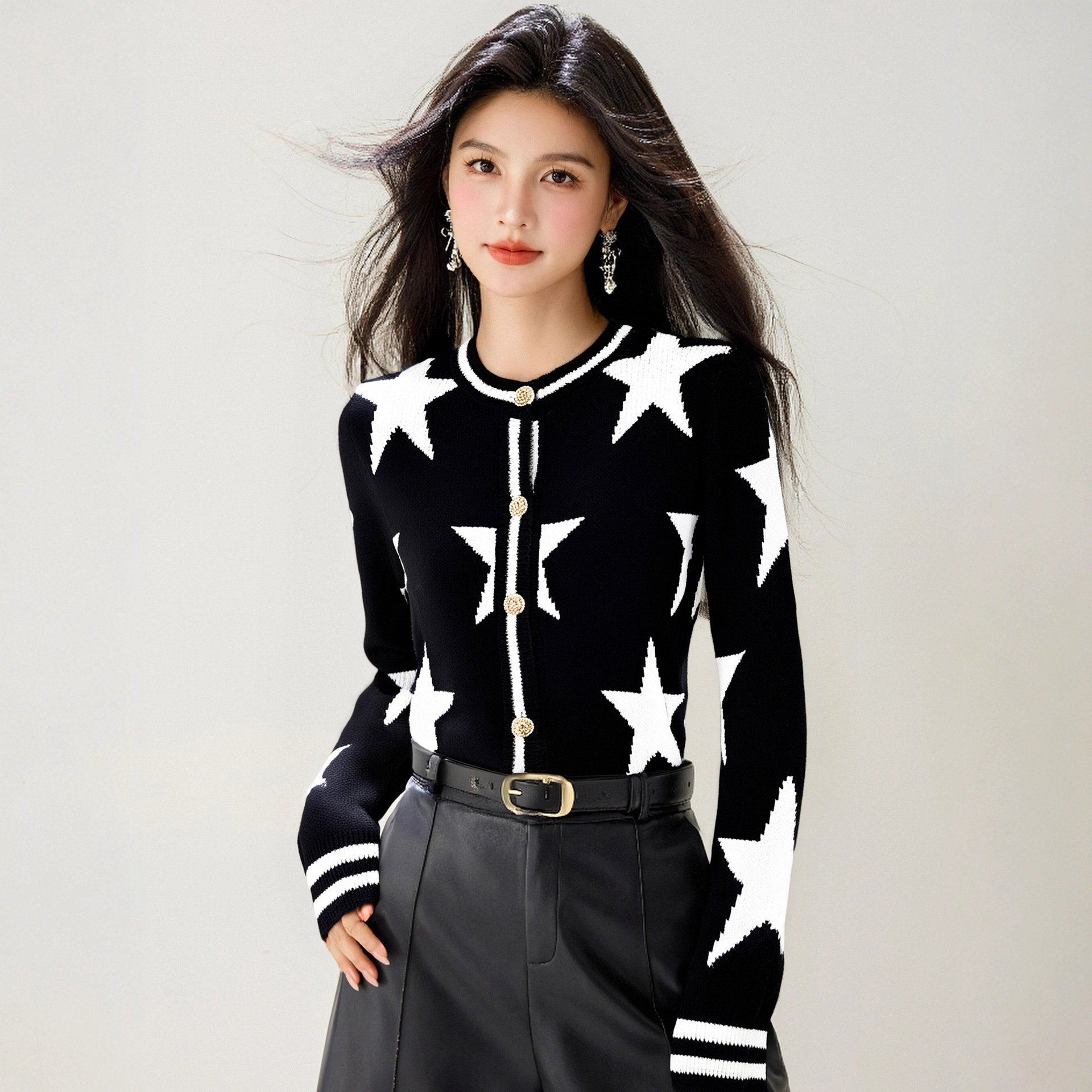 2025小香风五角星针织衫长袖圆领开衫女法式别致显瘦上衣毛衣外套