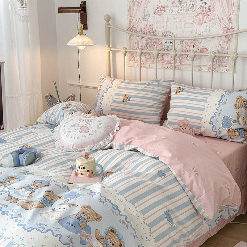 로코코 곰 '부드러운 대비 색상'