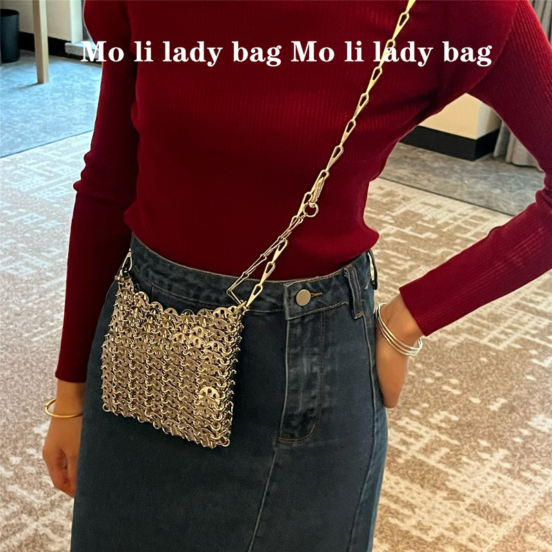 Retro this year ins explosive silver shiny metal bag blogger Mone shoulder messenger bag portable Retro this year ins explosive silver shiny metal bag blogger Mone shoulder messenger bag portable