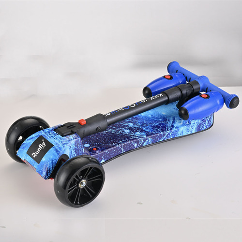 Export Supply Yiwu Trade Company Children's Three-Wheel Spray Scooter Kids Scooter 