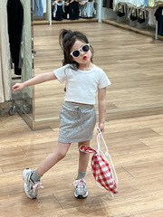 女童夏時尚辣妹運動修身短款白色T恤+灰色半身短裙包臀裙褲分開拍