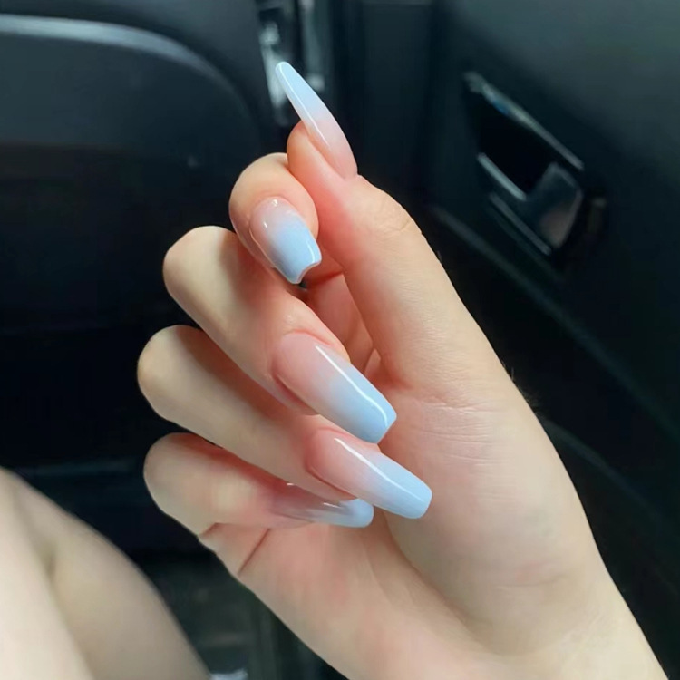 French Light Blue Gradient Wear Armor ins Internet Celebrity Explosions Pure Fake Nail Pieces 24 Finished Nail Patch