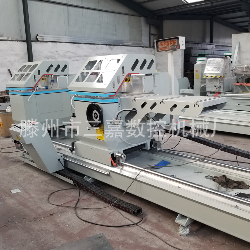 ˫ͷ ڹҵͲLED̫߿ Ŵ;ܾ