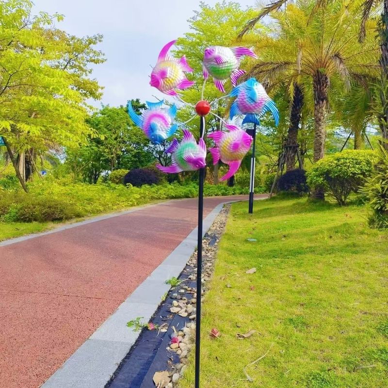 新款仿真小鱼风车户外庭院摆件阳台花园金属造景铁艺彩色旋转风车|undefined
