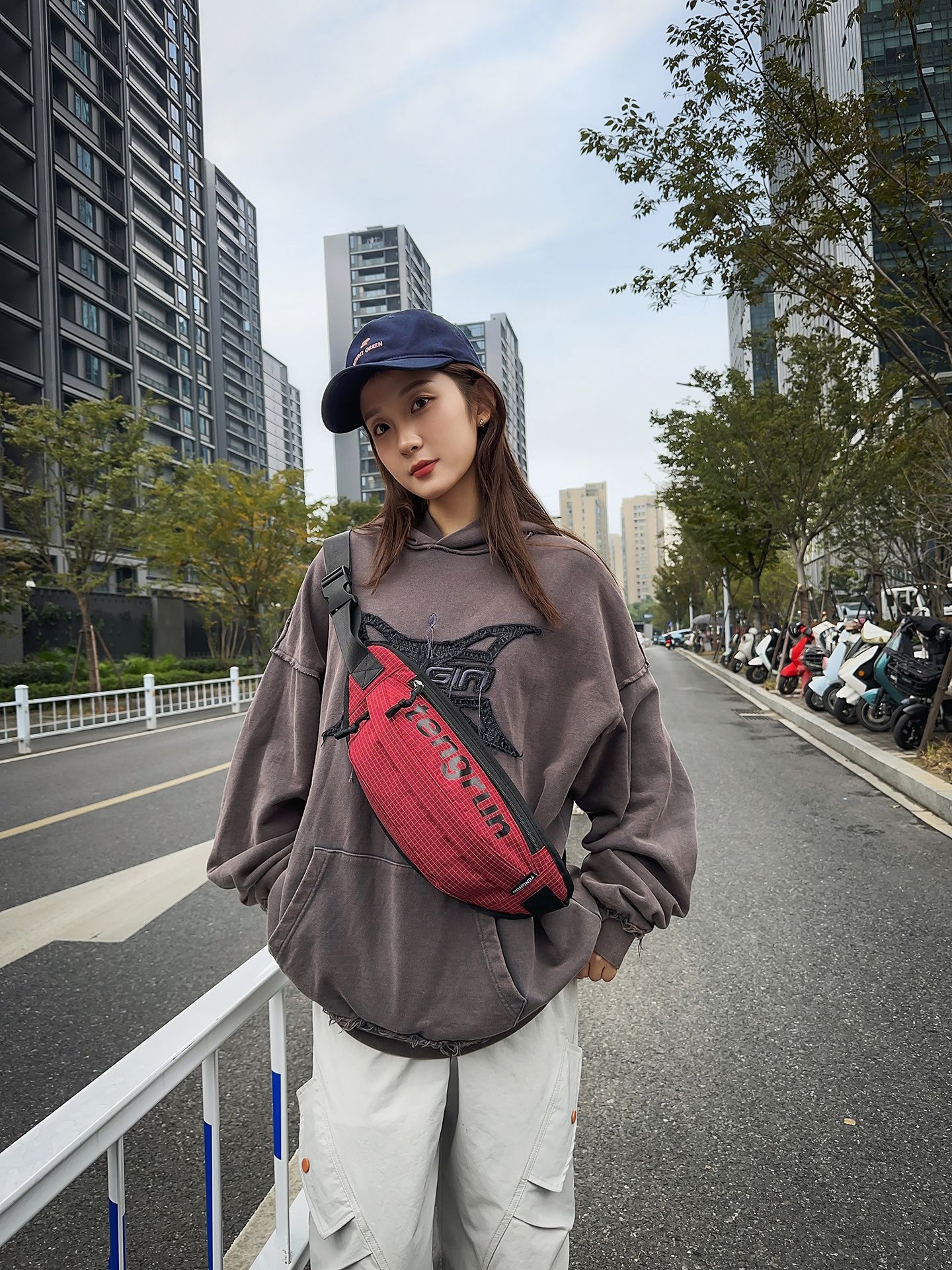 Crossbody Bag Men's Student Chest Bag 2025 New Men's Small Backpack Boy's Bag Boy's Shoulder Bag Travel