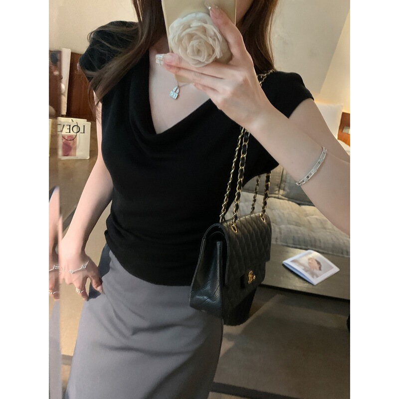 クリームクリームの軽やかなデザイン感があります。|undefined