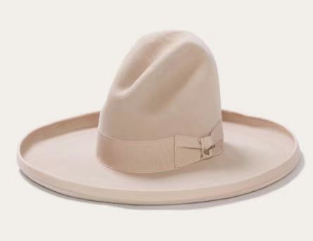 Ny fransk top i beige uld_voghion.com