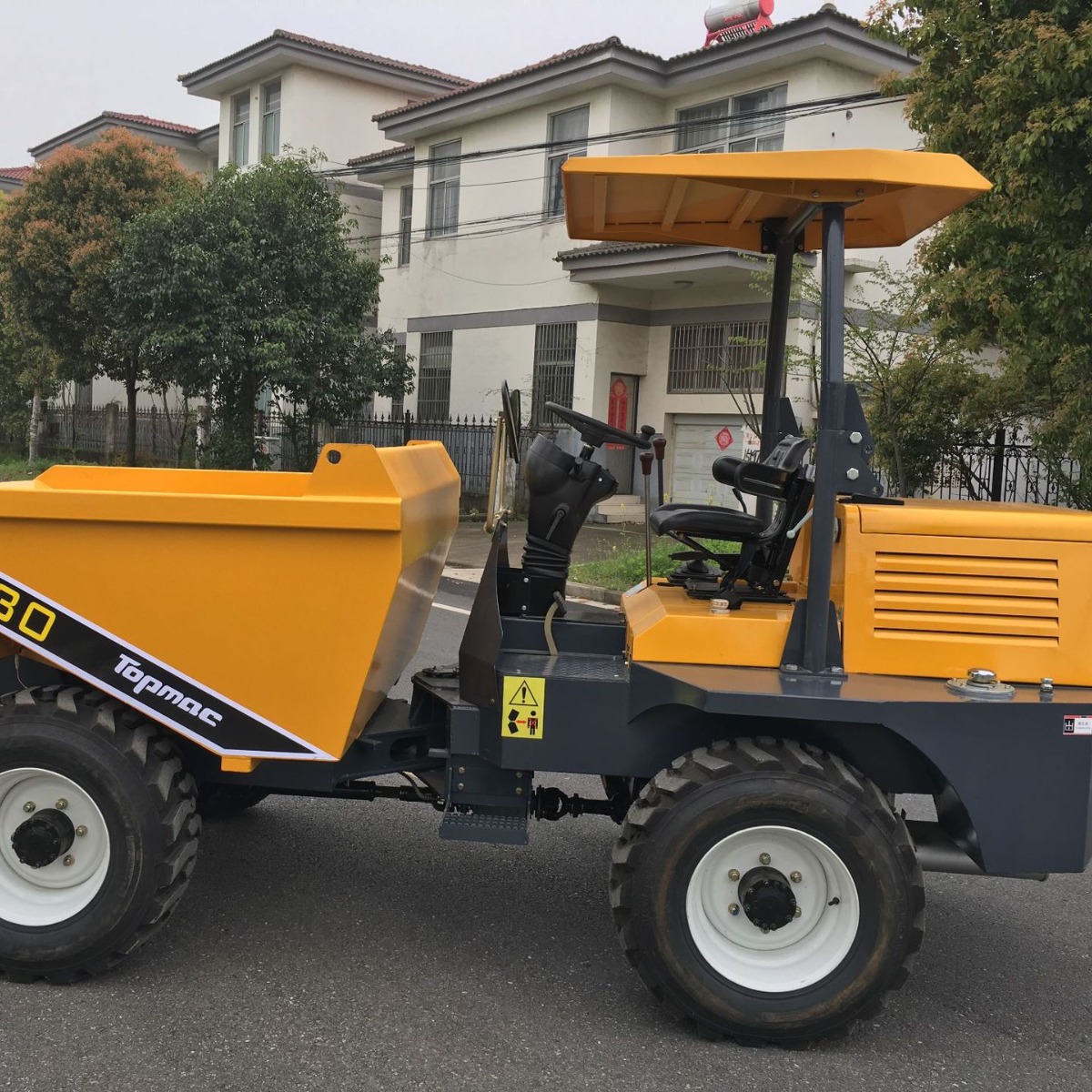 液压工程翻斗车