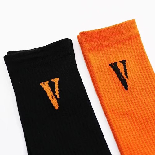 V Letter Black Orange Korean Version European and American Street Hip Hop Ins College Style Men's and Women's Mid-Calf Pure Cotton Sports Socks 