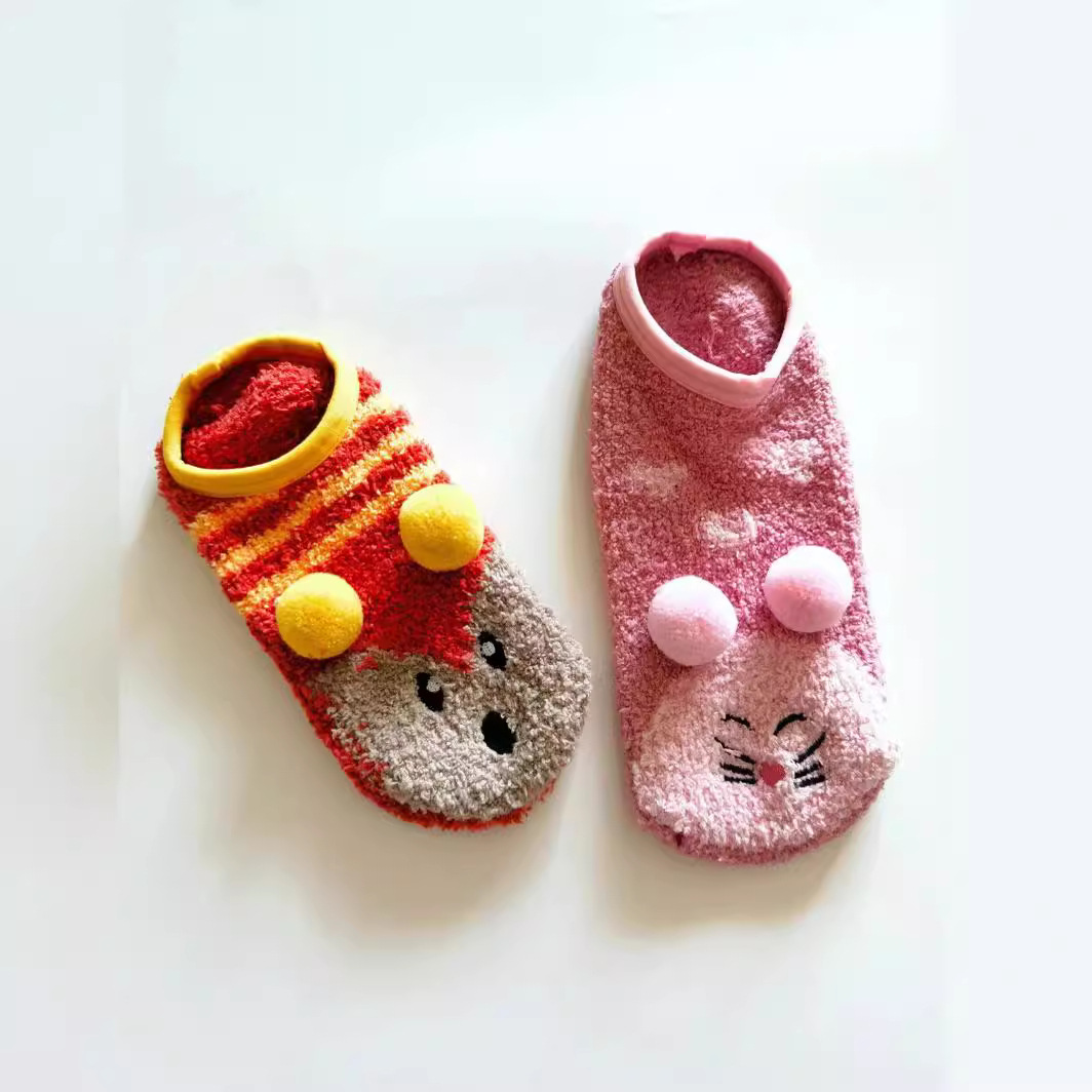 Children's velvet non-slip cartoon gaiters