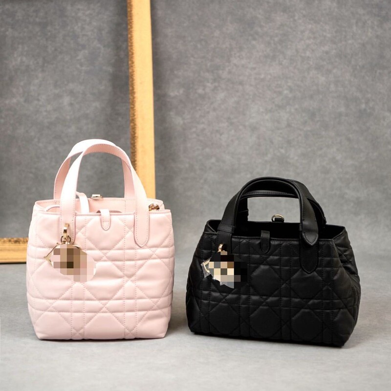 Cross-Border Foreign Trade Toujours Genuine Leather Quilted Vertical Tote Bucket Bag Handbag Shoulder Crossbody Women's Bag Cross-Border Foreign Trade Toujours Genuine Leather Quilted Vertical Tote Bucket Bag Handbag Shoulder Crossbody Women's Bag