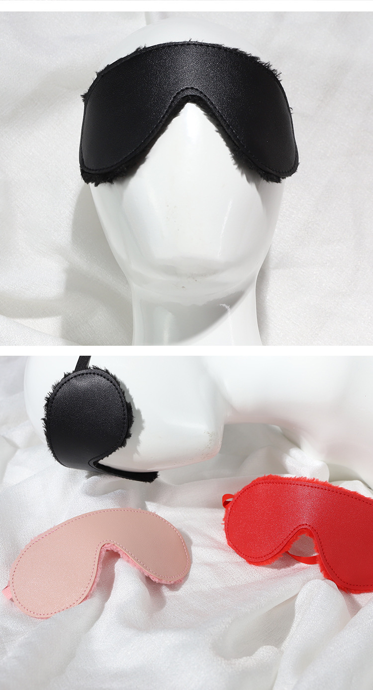 Adult Blindfold Eye Mask in Plush Spandex Faux Leather for Couples — detail image 9