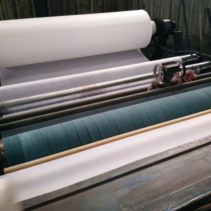 供应新型墙布白色底布基布表面细腻牢度好耐黄变抗老化阻水