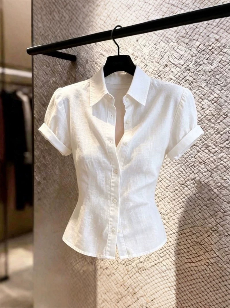 Áo sơ mi nữ trắng cổ lật tay ngắn phong cách nhẹ nhàng — trắng