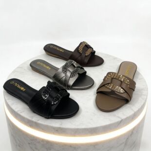 �羳��������Ů���� ˮ��b�PUƤƽ���� ���Q��a�⴩һ����Ь