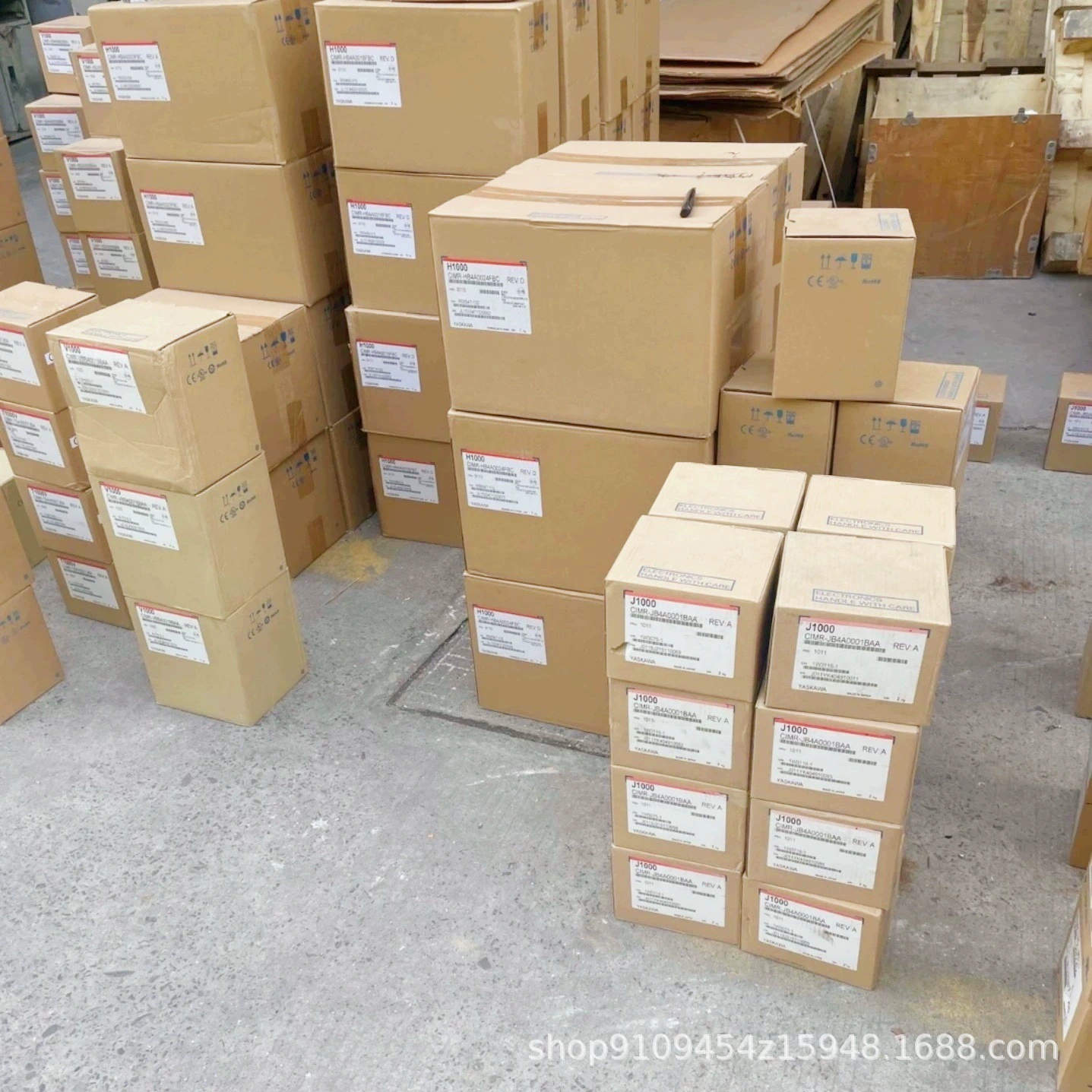 Yakawa SGMPS-04ACA21 -E спот новый оригинальный подлинный