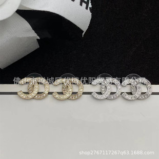 ��Ҹ߰潛���pCС���L�M�С̖���Ů�����̕r�ж��hŮ���S���l