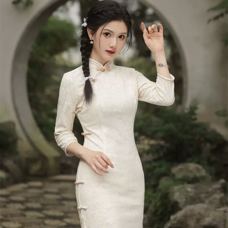 2023秋季新款旗袍复合蕾丝花扣蕾丝花边侧扣中长款旗袍新娘敬酒服