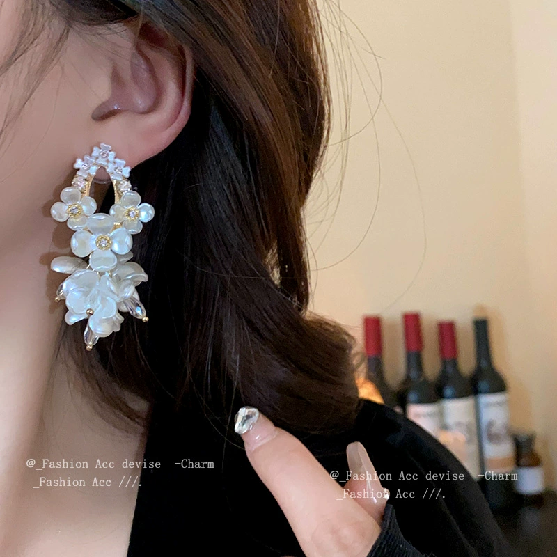 Silver needle, earrings, retro zirconium, flowered, French retro style, light luxury style, wholesale