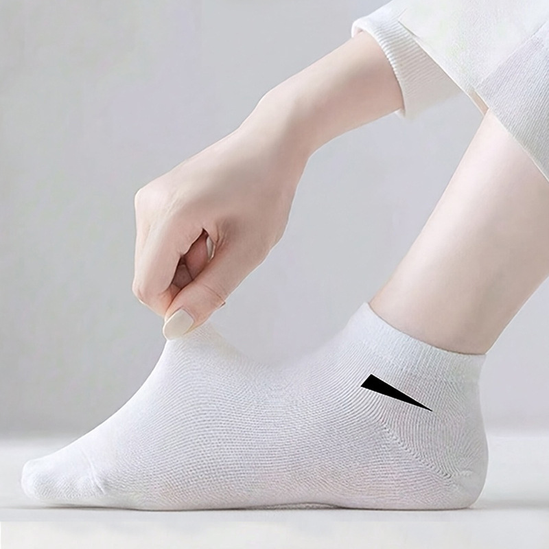 Nuevos productos transfronterizos para hombres calcetines de verano, calcetines de barco, calcetines negras, blancas, grises, planos, bajo, poco profundos, invisibles, calcetines de algodón delgados para hombres.