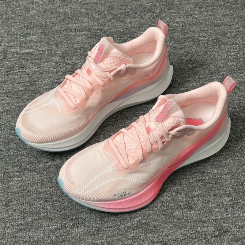 ROANK Red Rabbit 8PRO ultra-light children's running shoes with carbon plate, anti-torsion technology, student edition, shock-absorbing, breathable, racing ROANK Red Rabbit 8PRO ultra-light children's running shoes with carbon plate, anti-torsion technology, student edition, shock-absorbing, breathable, racing