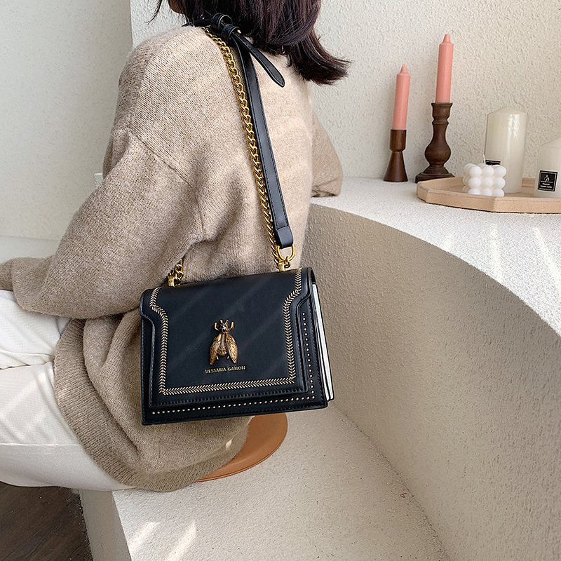 Borsa a tracolla retrò a catena tracolla portatile decorazione ape design della moda 2023 nuova borsa quadrata piccola trama francese_voghion.com