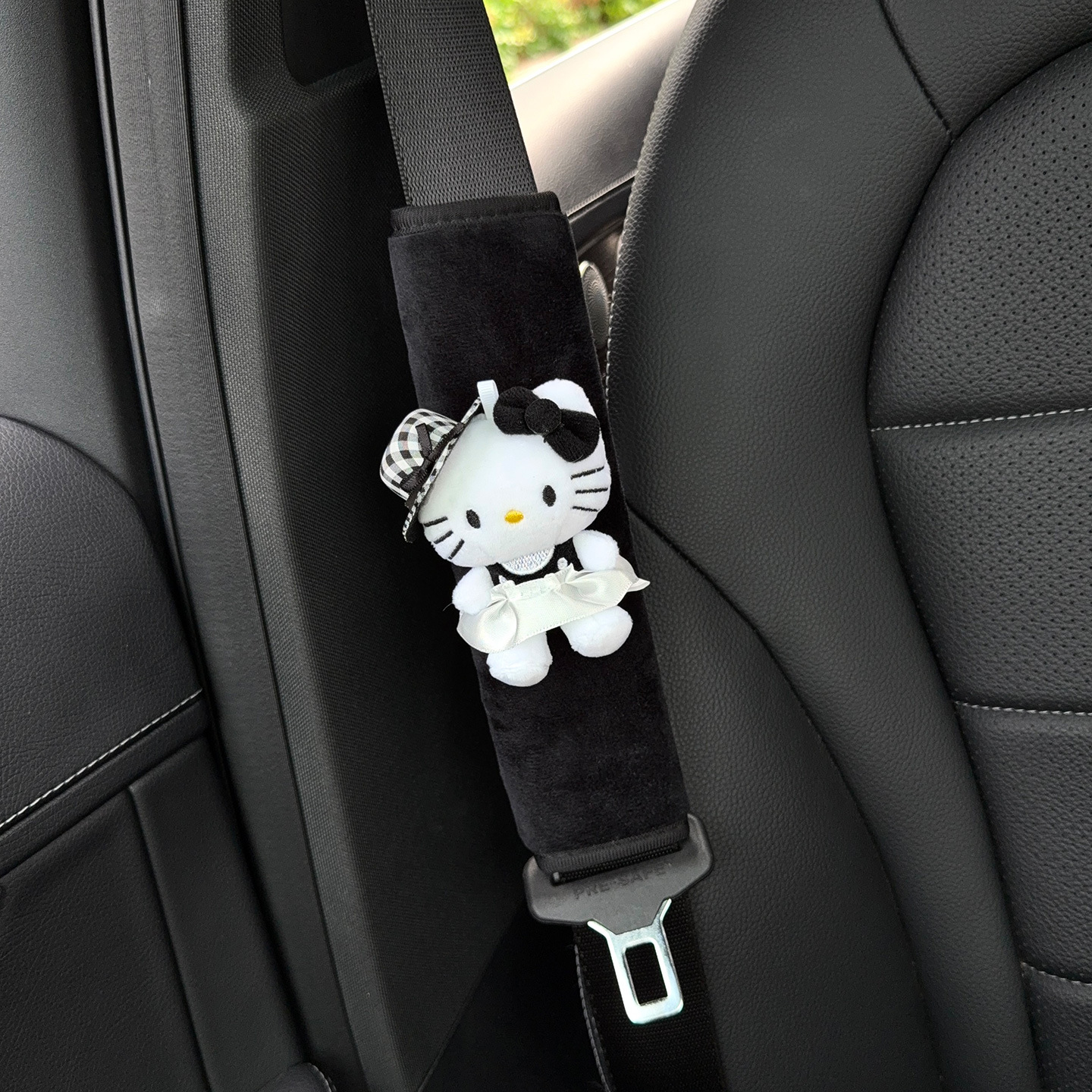 Cute Kitten Shoulder Protector Seatbelt Decoration Car Anti-Wear Clothing Protective Cover Universal for All Seasons Cartoon Doll for Girls