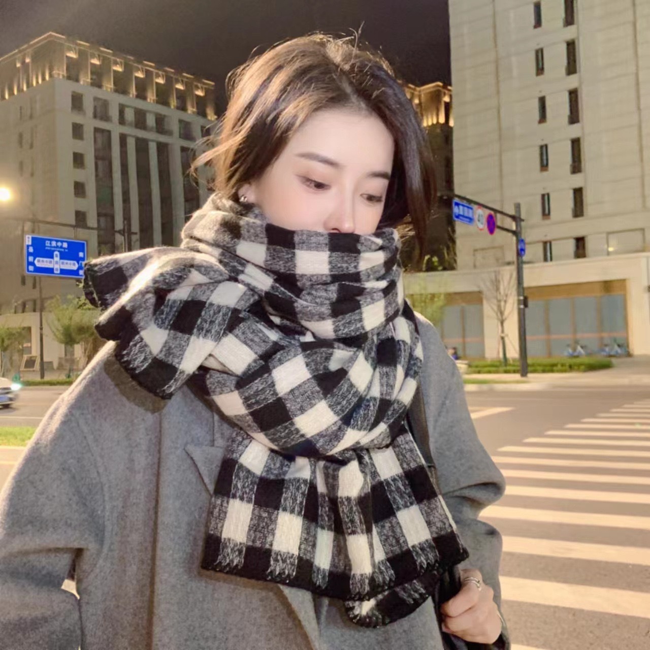 Nueva versátil engrosada de alta calidad bufanda de Chal caliente para hombres Estilo coreano retro bufanda a cuadros verde para mujeres Otoño e Invierno