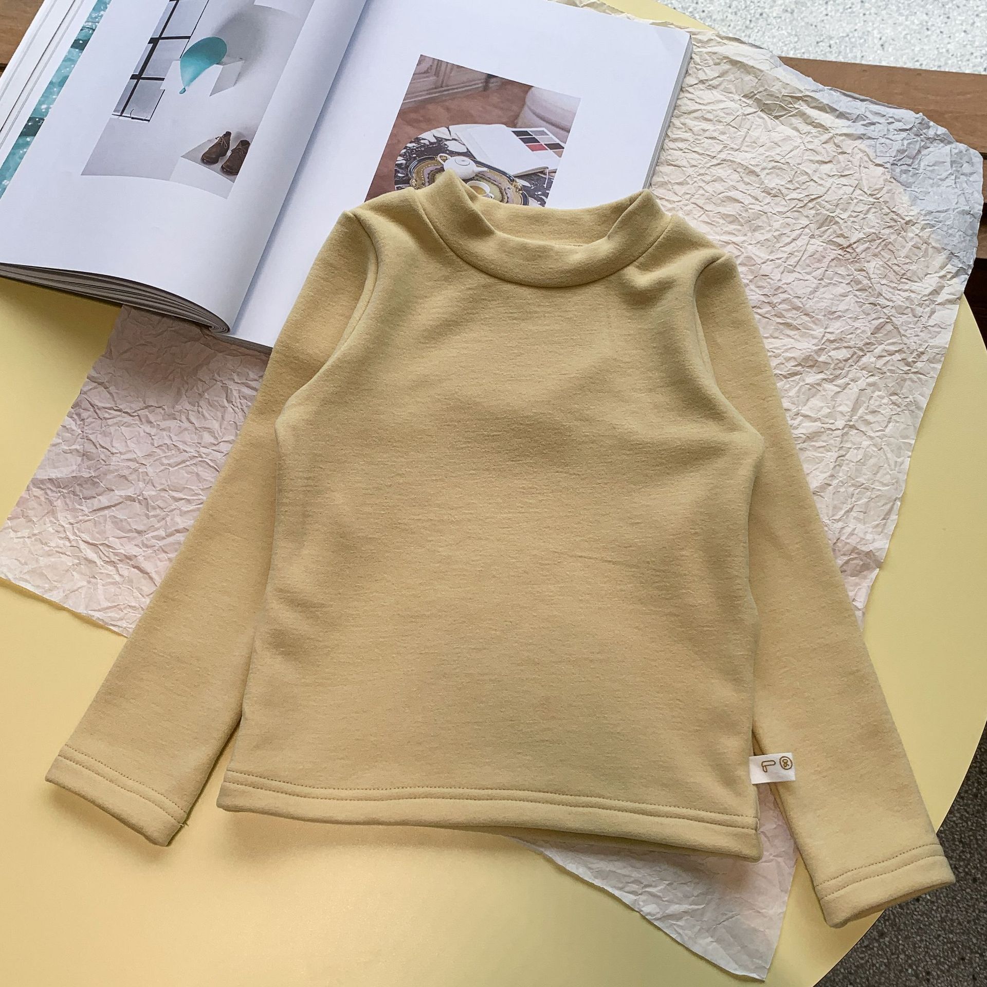 Sugar Pear ropa infantil de niñas camisa de fondo de cuello medio alto ropa de invierno gruesa 2025 nueva ropa infantil de manga larga ropa de bebé