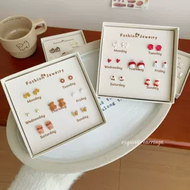 耳钉;耳环;耳扣