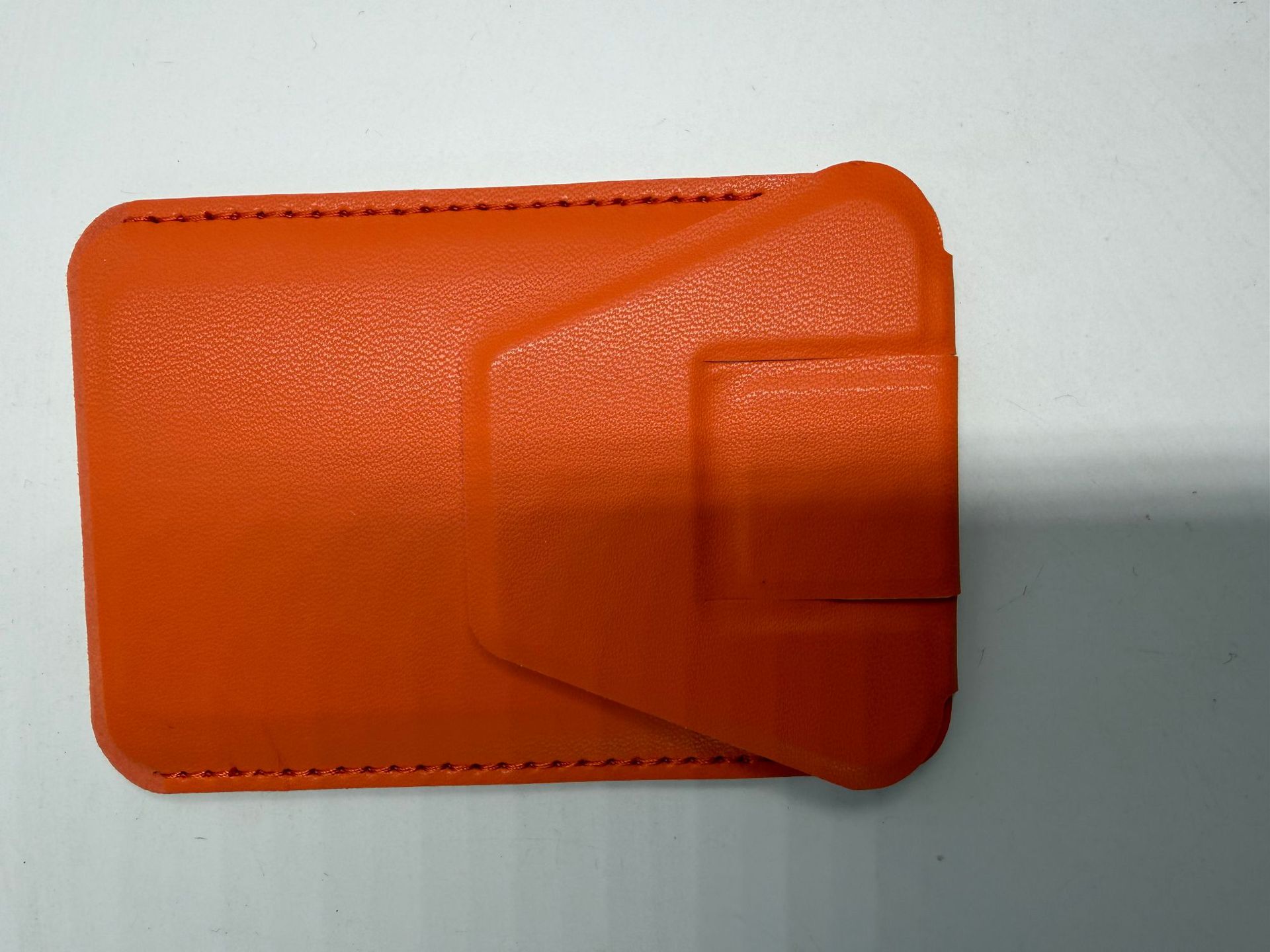 Soporte magnético plegable de cuero PU súper resistente para escritorio, adecuado para la serie ipho16pro max