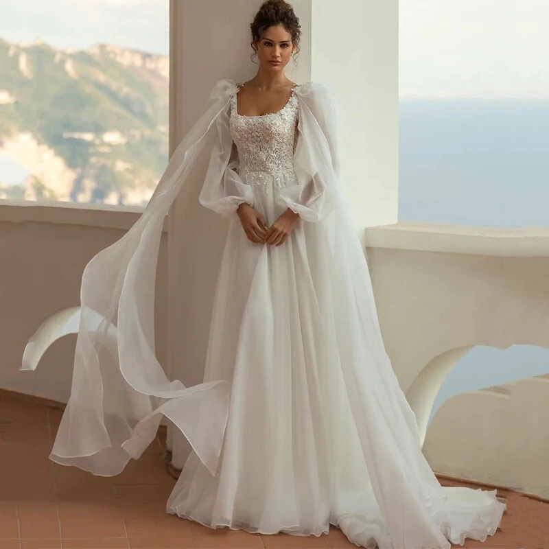 Cross-border European and American style square-neck beaded lace wedding dress with a large train, suitable for church brides, elegant evening gown