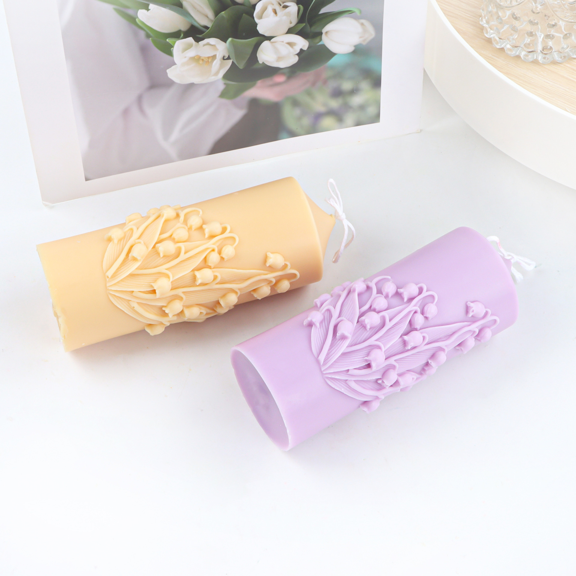 Candle, silicone mold contains rose, orchid