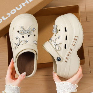 ���ֵ�r�К��|�ɐۺ����Y����ЬŮ�ļ����⴩ܛ��׷������m��Ь