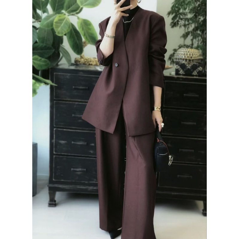 2026 Elegant Women's Professional Workwear High-End Powerful Aura Wine Red Blazer Two-Piece Suit with Pants 2026 Elegant Women's Professional Workwear High-End Powerful Aura Wine Red Blazer Two-Piece Suit with Pants