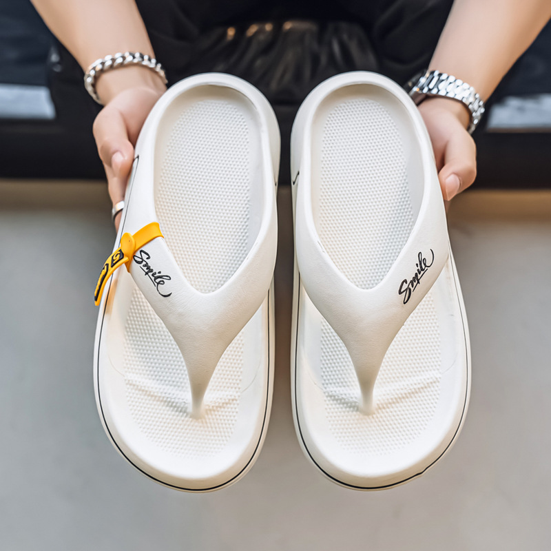 Chanclas de celebridades de Internet para hombres, chanclas antideslizantes y desodorantes para uso exterior en verano, sandalias de ocio en la playa al aire libre para hombres