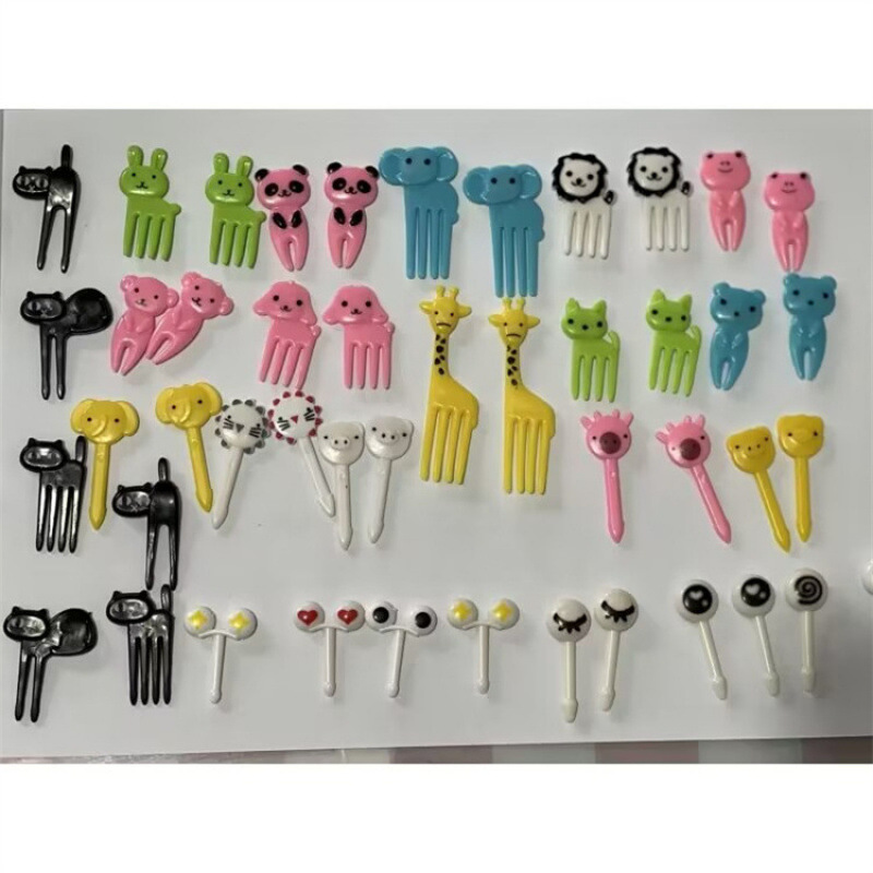 Japón hogar dibujos animados horquilla de fruta creativa para niños animales lindos horquilla de fruta de plástico set Bento stick