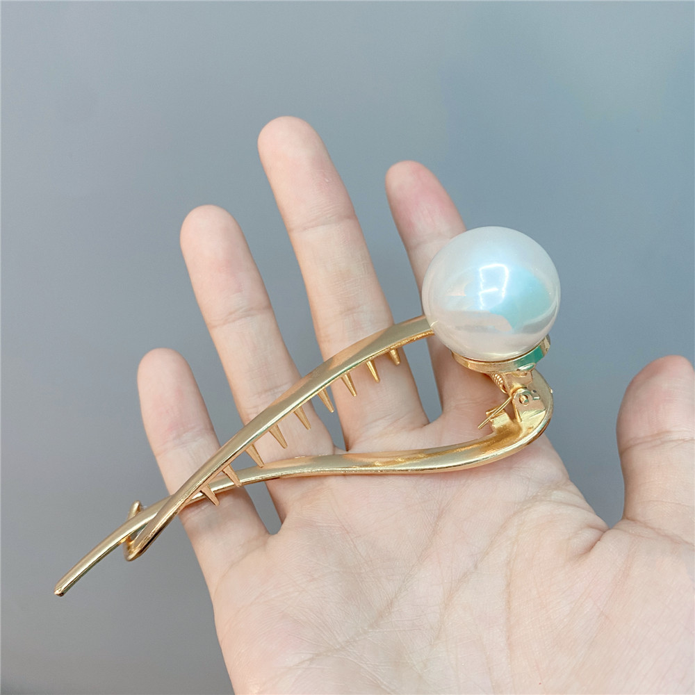 Elegant Geometric Alloy Inlay Artificial Pearl Hair Clip 1 Piece display picture 1