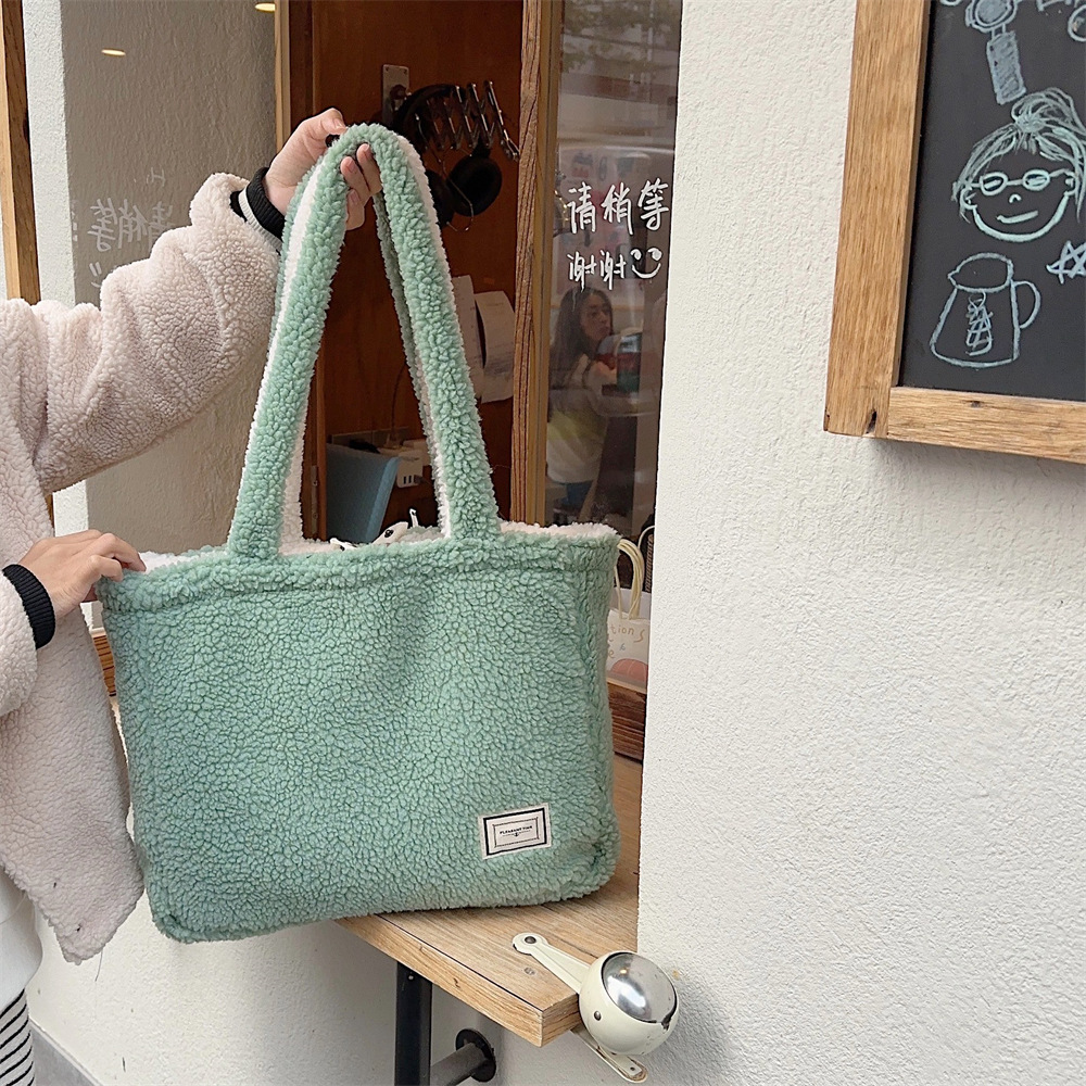 310232 Autumn and Winter Plush Bag for Women 2023 New style, front and back dual-purpose lambskin large capacity tote bag for single shoulder undefined