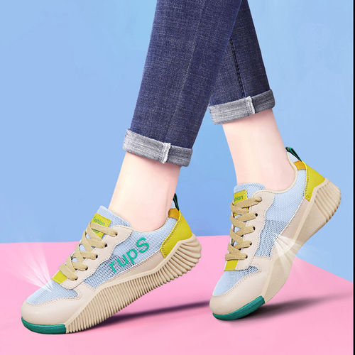 Women's Sports Shoes 2024 New Versatile Spring and Summer Hollow Mesh Shoes Breathable Lightweight Soft Soled Travel Shoes Women's Casual Shoes