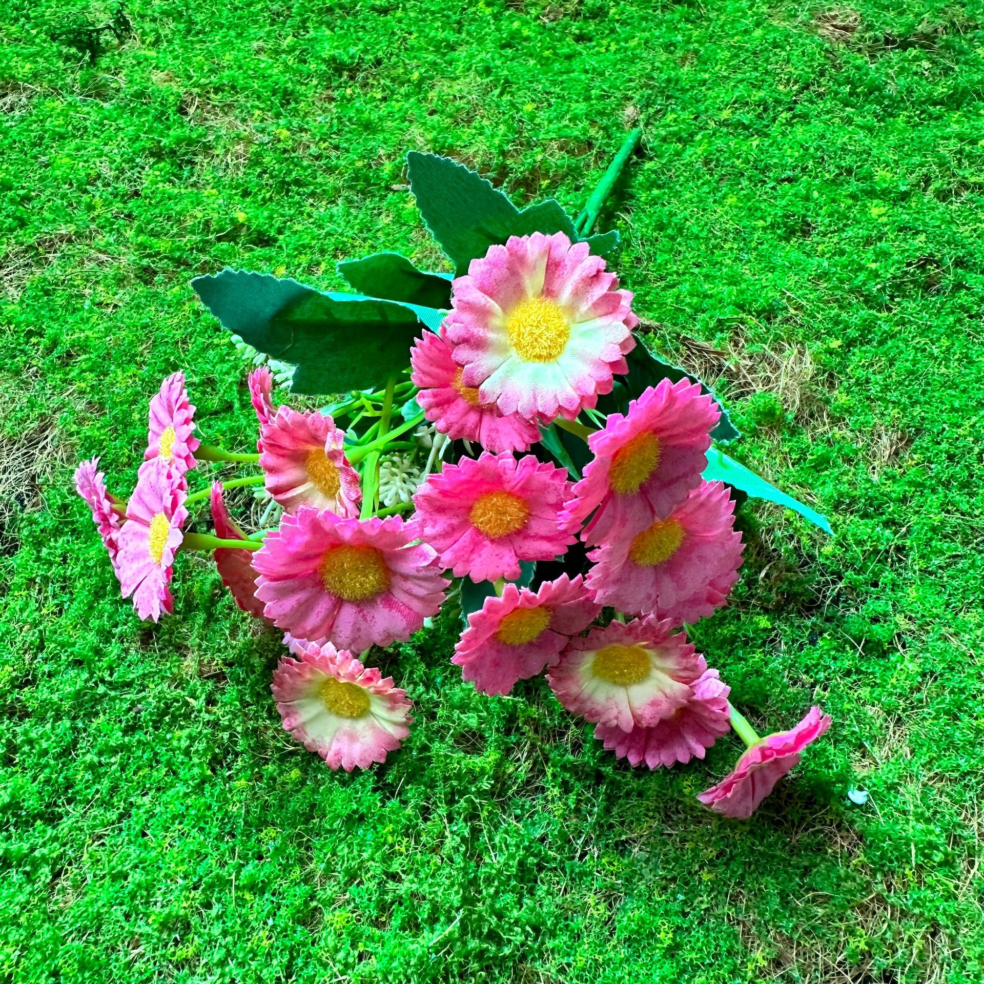 Flores artificiales, margaritas, decoración de la mesa de la sala de estar, flores falsas, arreglos florales de alta gama, accesorios de disparo