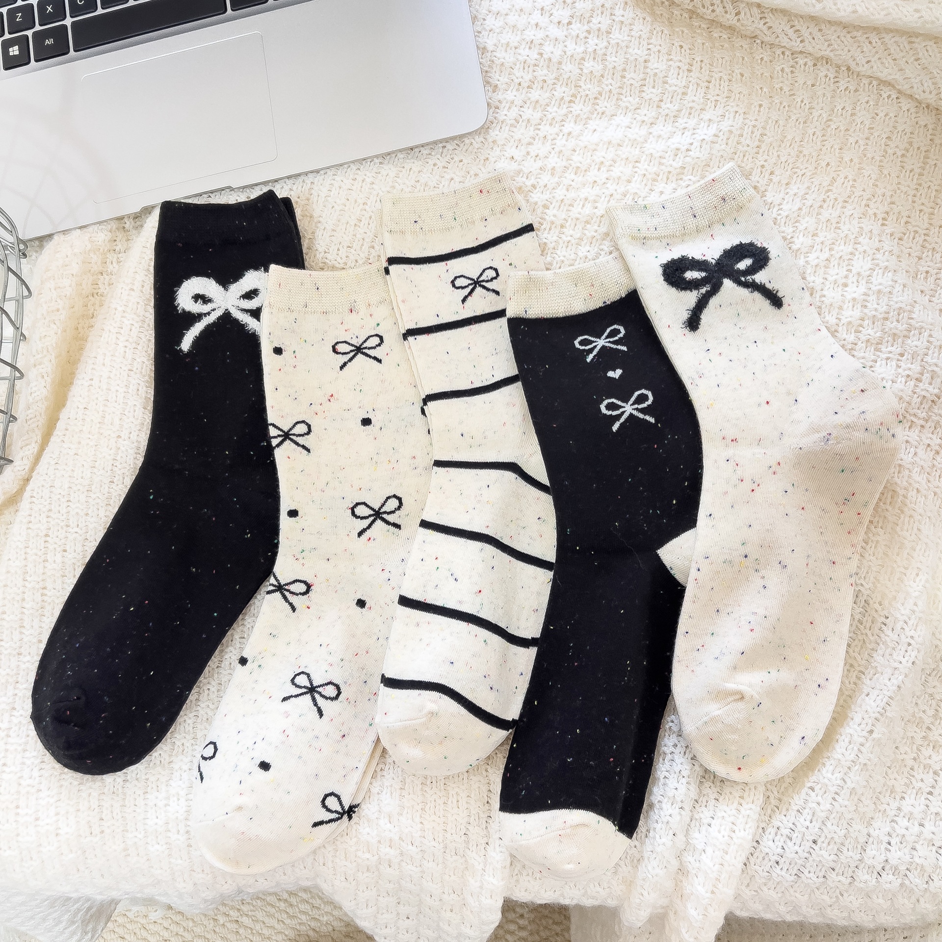 45g Weight Socks Classification Socks Lingerie Type Cotton Fabric Type A Pair Quantity Holiday Occasion Non-Slip Function Bow Knot Pattern Summer Season Women's Gender Sweet Style Sweet Women's Bow Knot Cotton Crew Socks A Pair 无