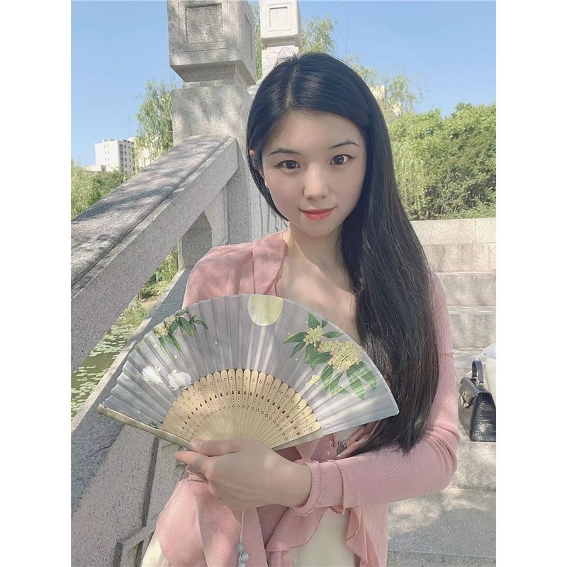 浅绿色桂花兔子古风折扇子跳舞扇小清新便携旗袍古典竹扇中国风女|undefined