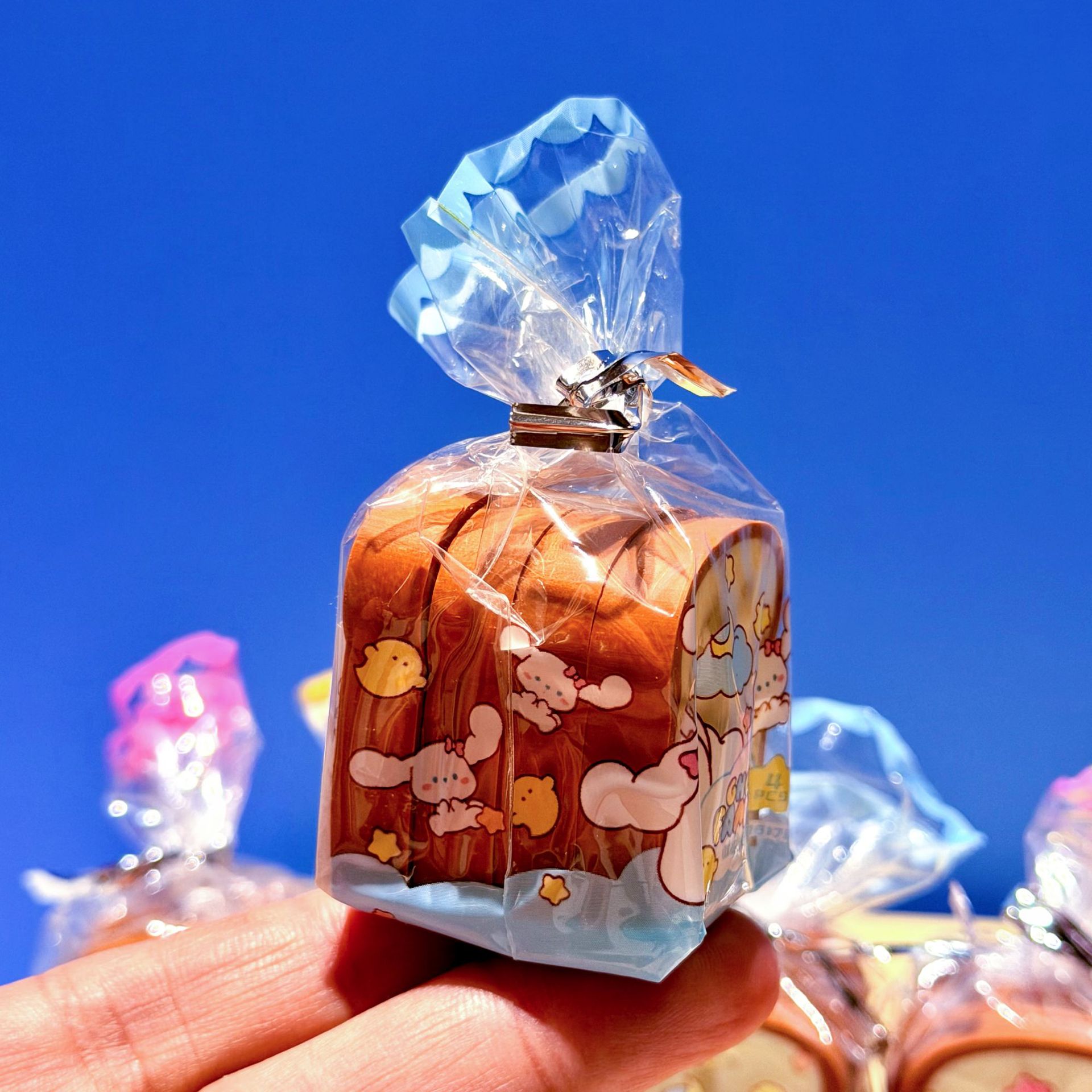 Fantasmas de dibujos animados familia tostada borracha simulación de alto valor facial pan borracha creativa estudiantes aprenden papelería