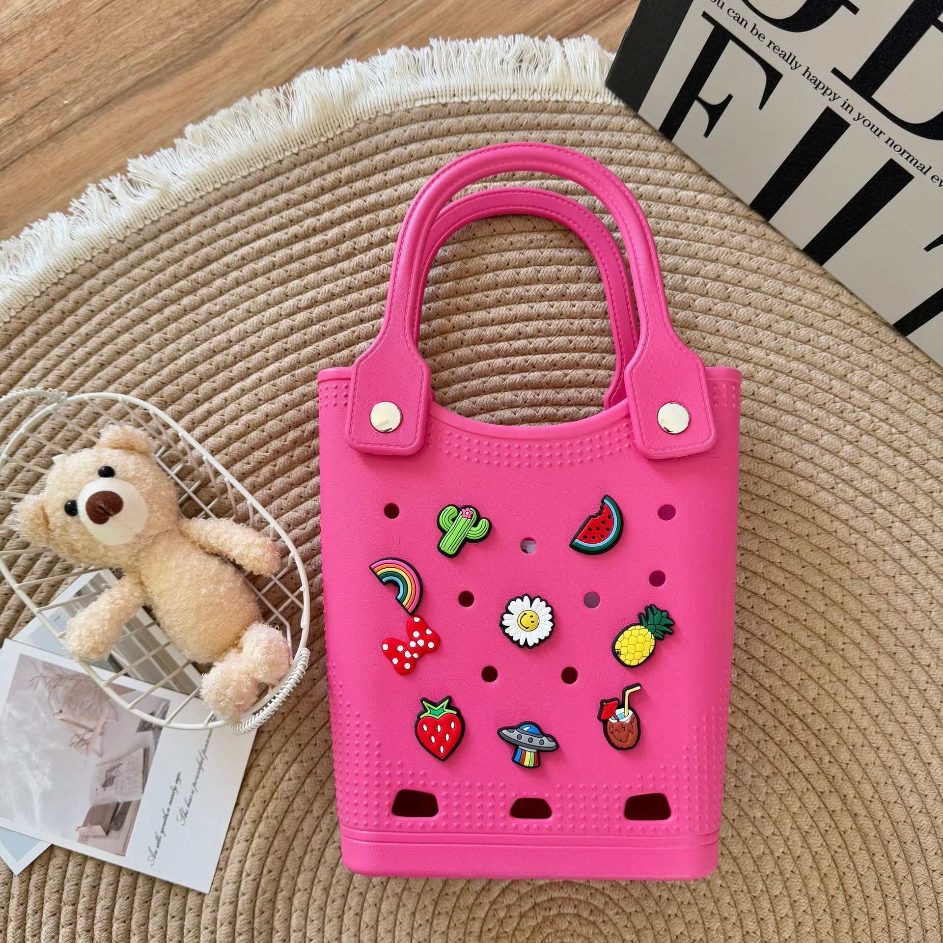 El nuevo bolso transfronterizo Eva Dongdong 100 se combina con el bolso decorado DIY dongdong, el bolso de dibujos animados, el nicho lleva el bolso de playa.